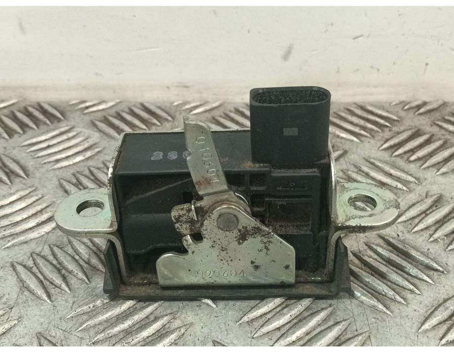 Recambio de cerradura maletero / porton para volkswagen golf v (1k1) 2.0 tdi 16v referencia OEM IAM 1K6827505B  