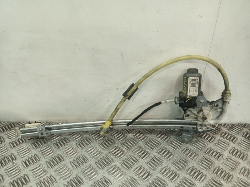 Recambio de elevalunas trasero izquierdo para renault laguna ii (bg0/1_) 2.0 dci (bg1t) referencia OEM IAM 8200485201  
