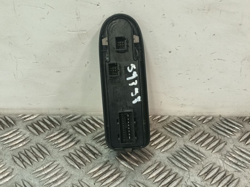 Recambio de mando elevalunas delantero izquierdo para peugeot 508 sw i (8e_) 2.0 hdi referencia OEM IAM 98026370ZD  