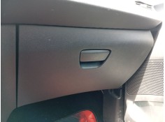Recambio de guantera para peugeot 208 i (ca_, cc_) 1.2 vti 82 referencia OEM IAM 96738112ZD 96728471ZD 