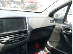 Recambio de airbag delantero derecho para peugeot 208 i (ca_, cc_) 1.2 vti 82 referencia OEM IAM 9672848580  