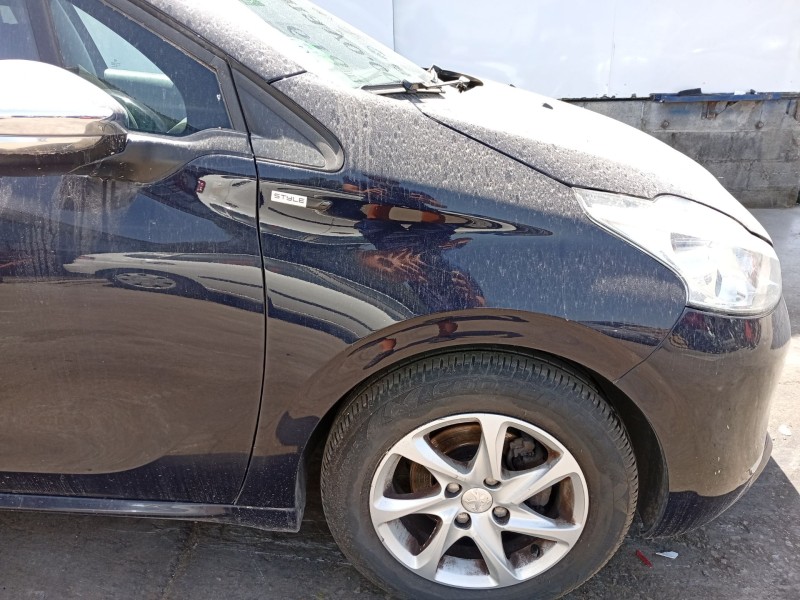 Recambio de aleta delantera derecha para peugeot 208 i (ca_, cc_) 1.2 vti 82 referencia OEM IAM 9672971480  