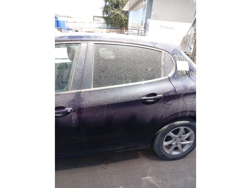 Recambio de puerta trasera izquierda para peugeot 208 i (ca_, cc_) 1.2 vti 82 referencia OEM IAM 9671907580  