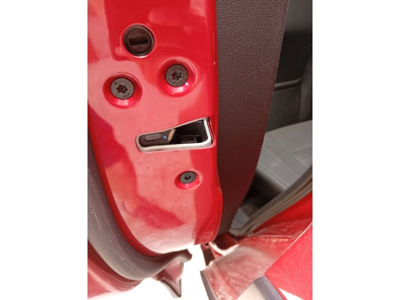 Recambio de cerradura puerta trasera izquierda para ford ecosport 1.0 ecoboost referencia OEM IAM 2333644 2099461 