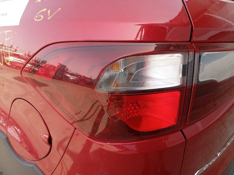 Recambio de piloto trasero izquierdo para ford ecosport 1.0 ecoboost referencia OEM IAM 2304079  