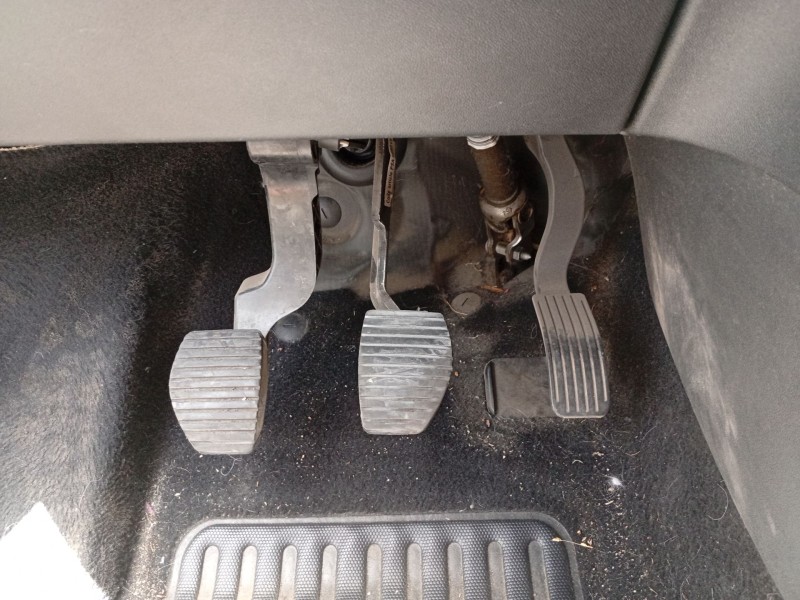 Recambio de pedal embrague para peugeot 208 i (ca_, cc_) 1.2 vti 82 referencia OEM IAM 2127EJ  