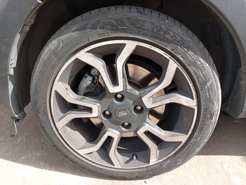 Recambio de mangueta delantera izquierda para ford ecosport 1.0 ecoboost referencia OEM IAM 2050612  