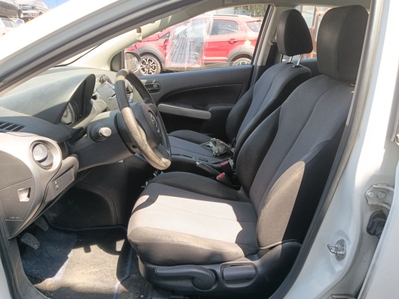 mazda 2 (de_, dh_) del año 2010