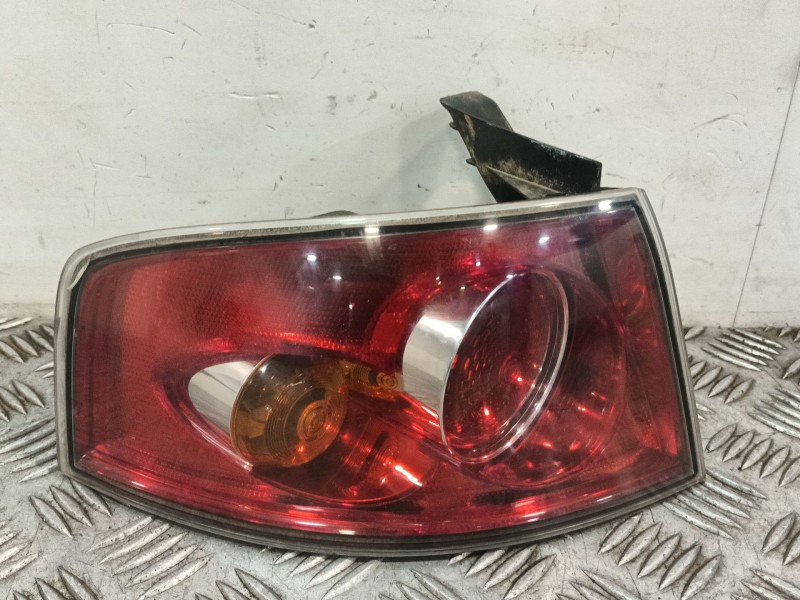 Recambio de piloto trasero izquierdo para seat ibiza iii (6l1) 1.4 16v referencia OEM IAM 6L6945095A 6L69450111 