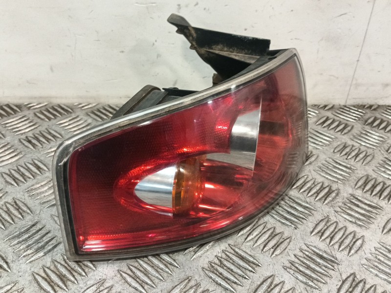 Recambio de piloto trasero izquierdo para seat ibiza iii (6l1) 1.4 16v referencia OEM IAM 6L6945095A 6L69450111 
