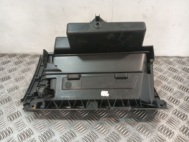 Recambio de guantera para seat ibiza (kj1) referencia OEM IAM 6F1857103M 6F1857095R 