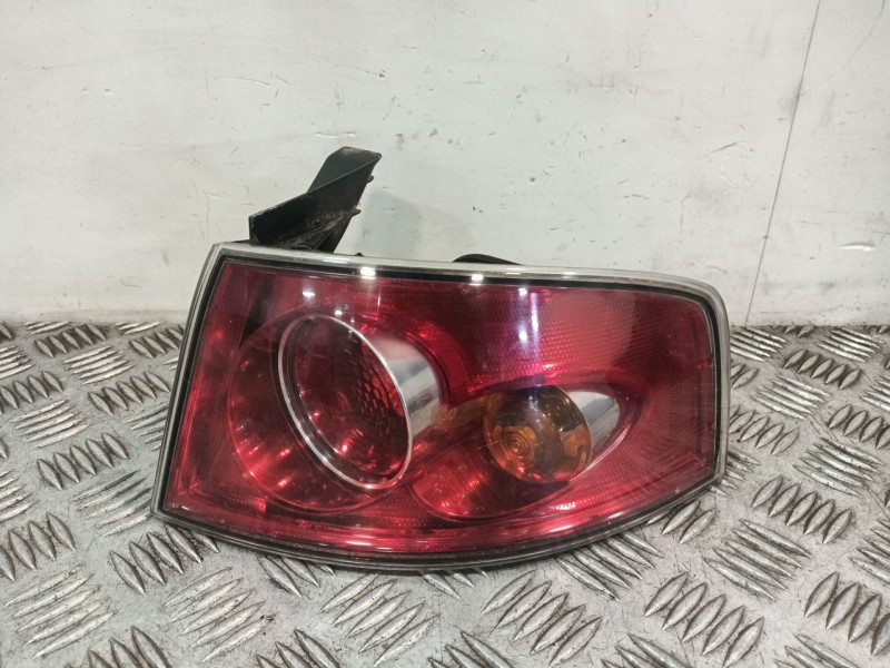 Recambio de piloto trasero derecho para seat ibiza iii (6l1) 1.4 16v referencia OEM IAM 6L6945096A 6L6945112 
