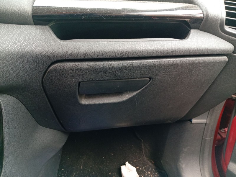 Recambio de guantera para ford ecosport 1.0 ecoboost referencia OEM IAM 2419305  