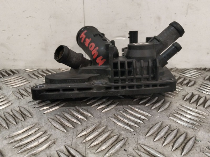 Recambio de termostato para dacia sandero ii 1.0 tce 90 gpf referencia OEM IAM 110616875R  