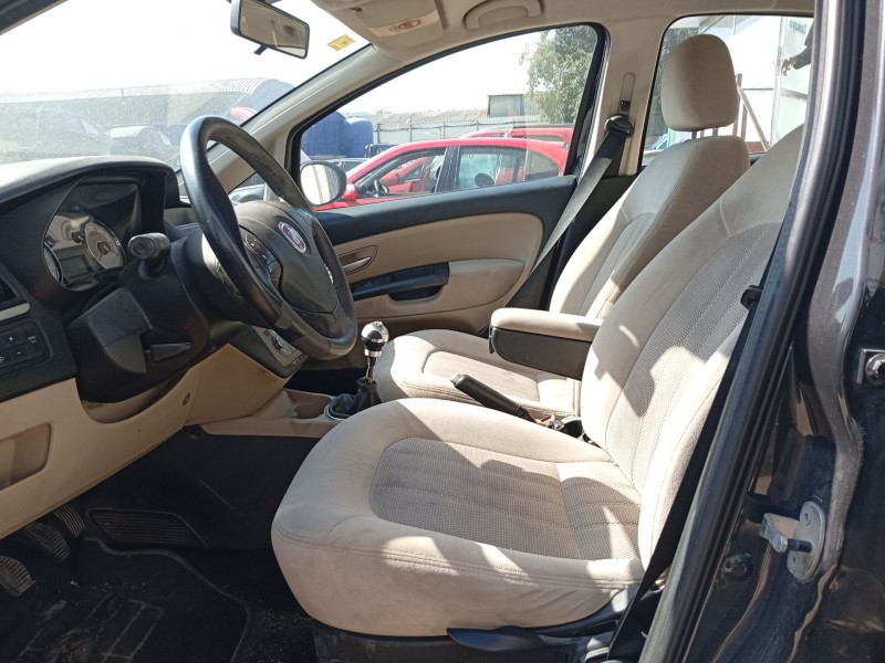 fiat linea (323_, 110_) del año 2009