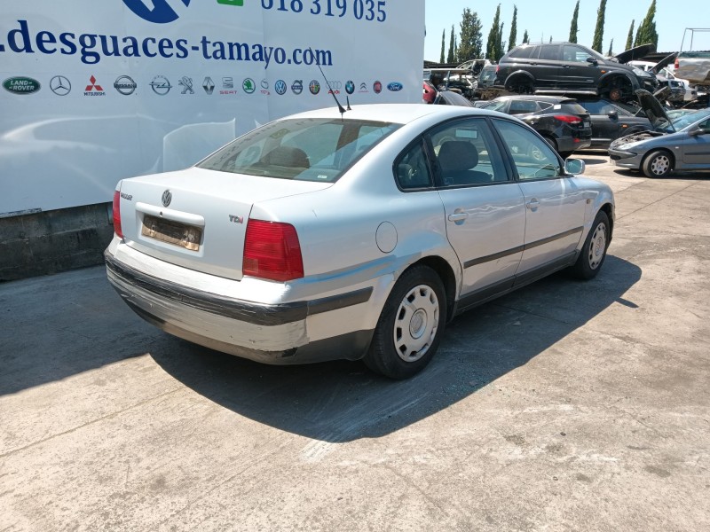 volkswagen passat b3/b4 variant (3a5, 35i) del año 1997