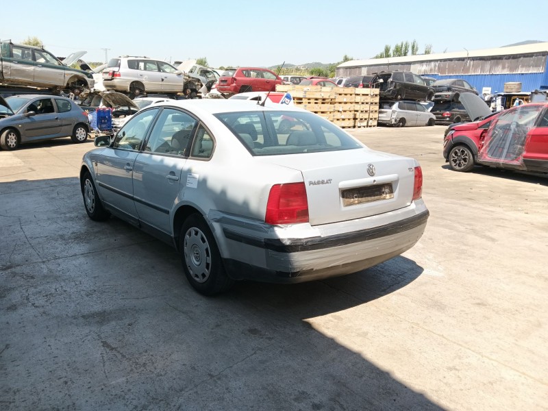 volkswagen passat b3/b4 variant (3a5, 35i) del año 1997