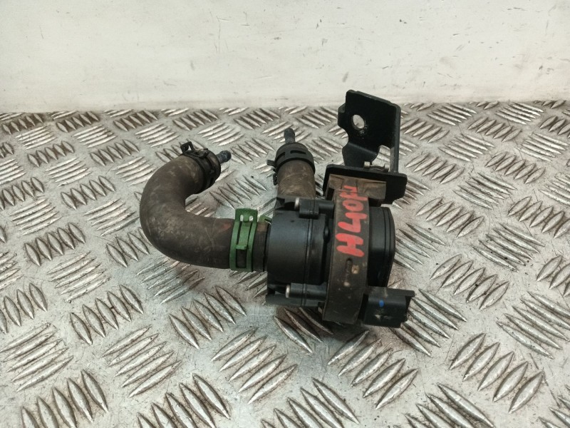 Recambio de bomba agua para dacia sandero ii 1.0 tce 90 gpf referencia OEM IAM 215805FP0A 0392023326 