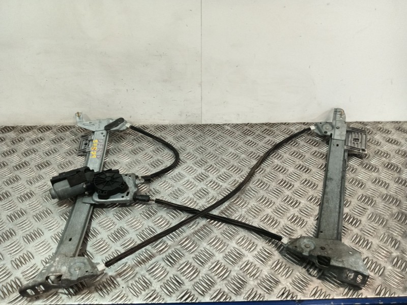 Recambio de elevalunas delantero derecho para renault megane ii coupe/cabrio 1.9 dci diesel referencia OEM IAM 400875E  
