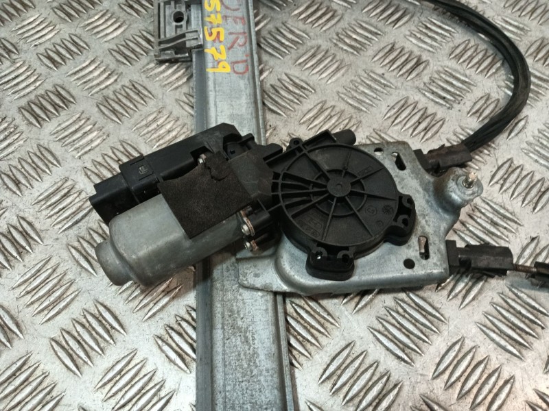 Recambio de elevalunas delantero derecho para renault megane ii coupe/cabrio 1.9 dci diesel referencia OEM IAM 400875E  