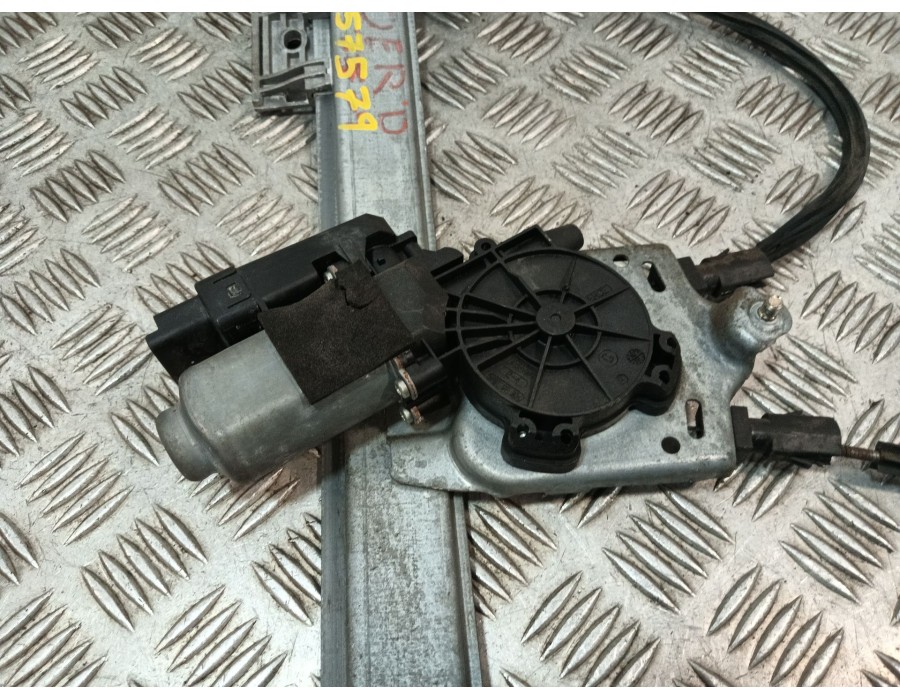 Recambio de elevalunas delantero derecho para renault megane ii coupe/cabrio 1.9 dci diesel referencia OEM IAM 400875E  