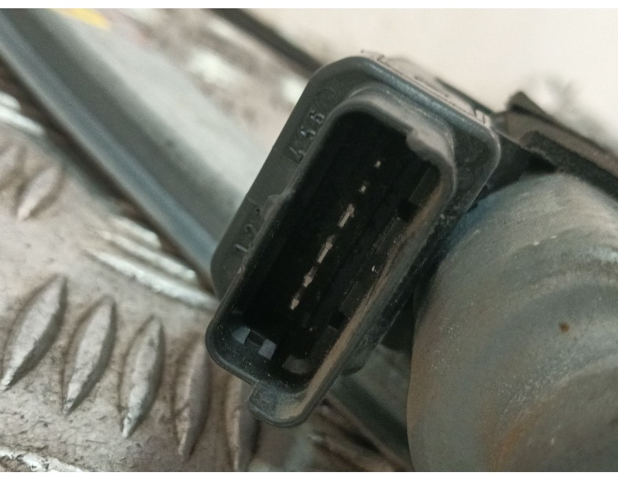 Recambio de elevalunas delantero derecho para renault megane ii coupe/cabrio 1.9 dci diesel referencia OEM IAM 400875E  
