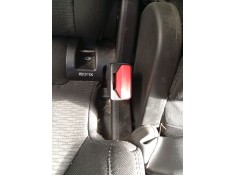 Recambio de enganche cinturon trasero derecho para land rover discovery sport (l550) 2.0 d 4x4 referencia OEM IAM LR082709  