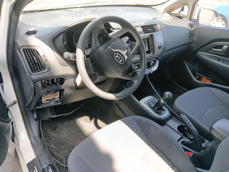 kia rio iii (ub) del año 2012