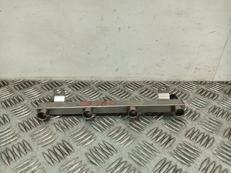Recambio de rampa inyectora para chevrolet aveo berlina hatchback referencia OEM IAM 55572731  