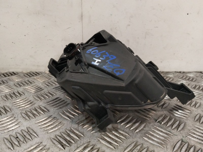 Recambio de faro antiniebla izquierdo para kia carens iv 1.7 crdi referencia OEM IAM 92201A4010  