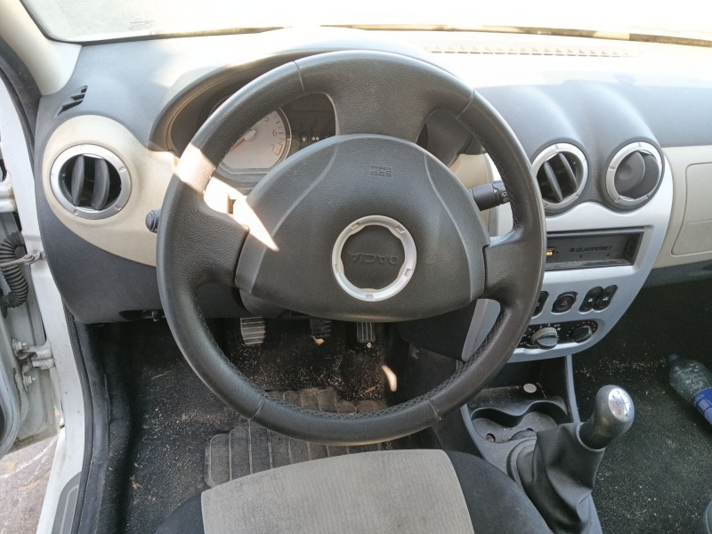 dacia logan (ls_) del año 2009