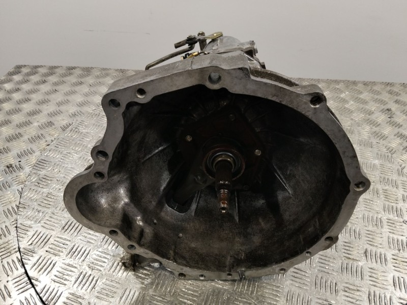 Recambio de caja cambios para nissan trade furgoneta 2.0 d referencia OEM IAM   