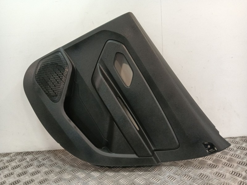 Recambio de guarnecido puerta trasera derecha para dacia duster ii referencia OEM IAM 829A08379R 829103909R 