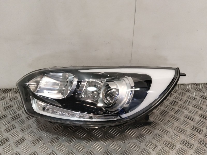 Recambio de faro izquierdo para kia rio iii (ub) 1.2 cvvt referencia OEM IAM 921011WXXX  