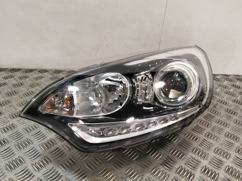 Recambio de faro izquierdo para kia rio iii (ub) 1.2 cvvt referencia OEM IAM 921011WXXX  