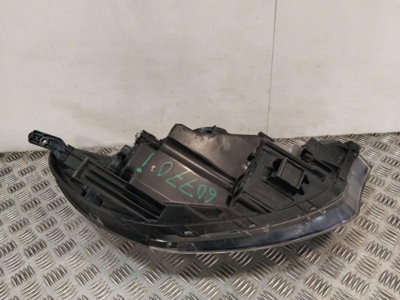 Recambio de faro izquierdo para kia rio iii (ub) 1.2 cvvt referencia OEM IAM 921011WXXX  