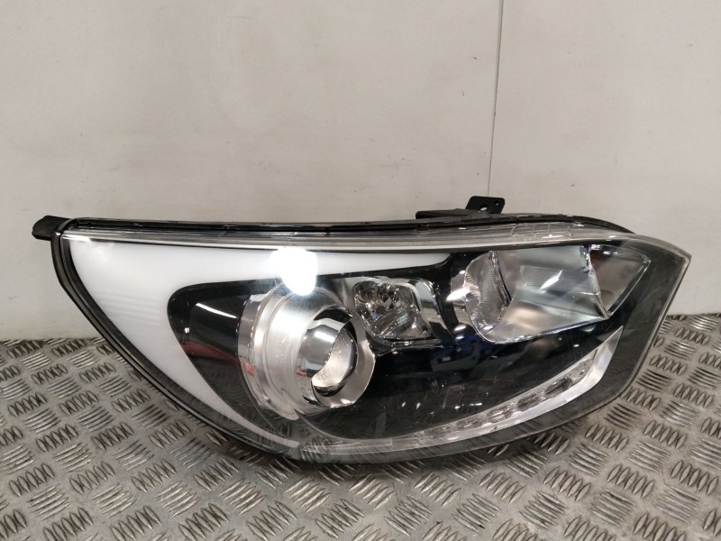Recambio de faro derecho para kia rio iii (ub) 1.2 cvvt referencia OEM IAM 921021WXXX  