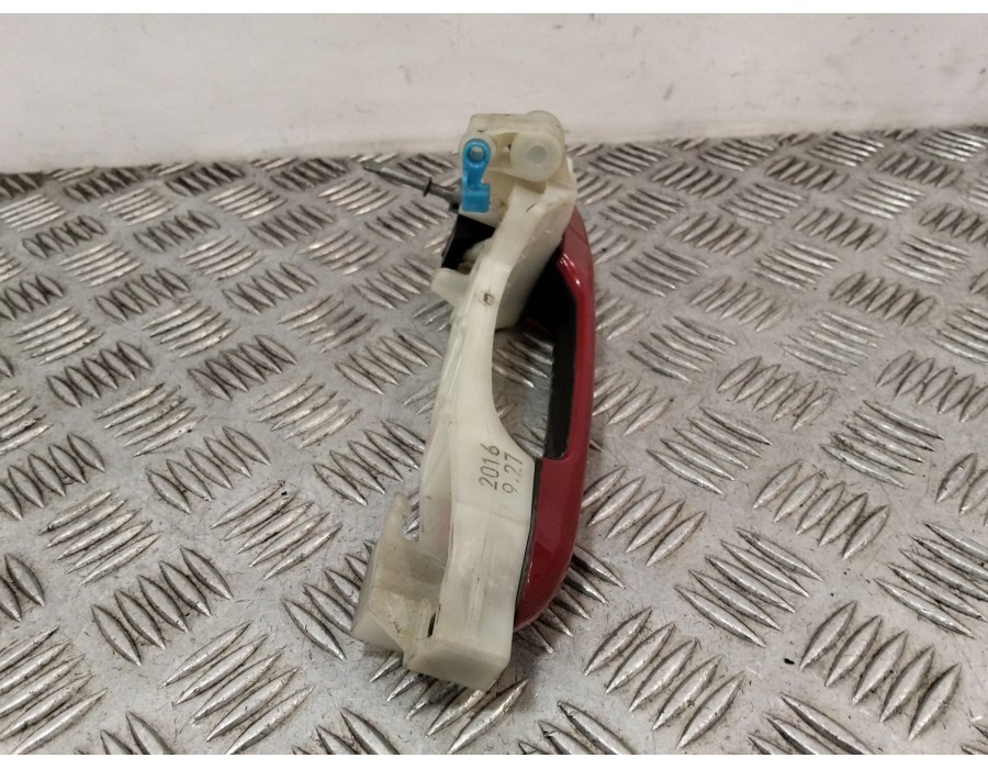 Recambio de maneta exterior delantera izquierda para kia rio iii (ub) 1.2 cvvt referencia OEM IAM 826511W100ABP  