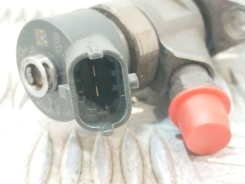 Recambio de inyector para ford focus c-max (dm2) 1.6 tdci referencia OEM IAM 0445110239  