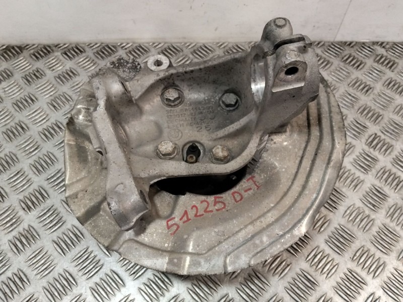 Recambio de mangueta delantera izquierda para bmw serie 3 cabrio (e93) 3.0 turbodiesel cat referencia OEM IAM 676444303  