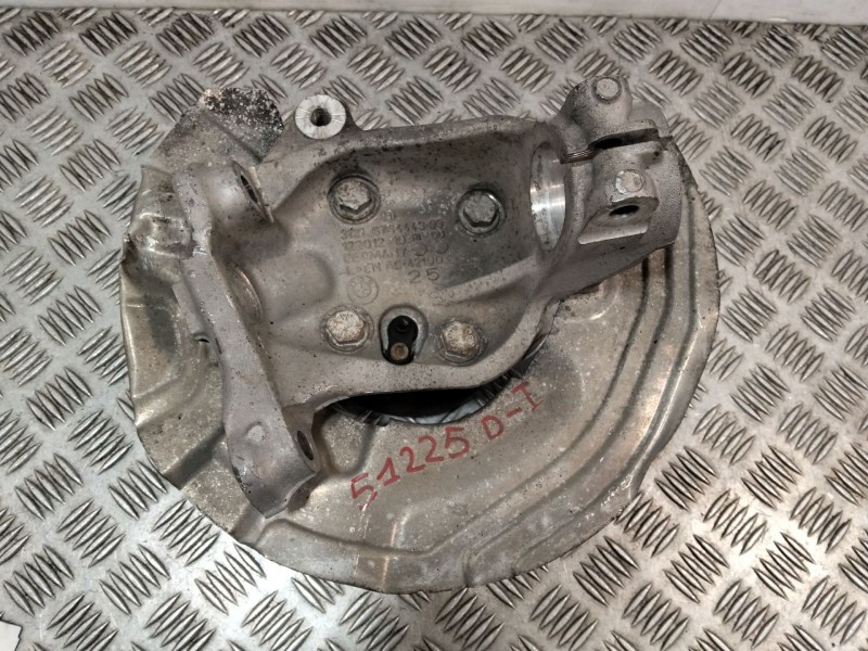 Recambio de mangueta delantera izquierda para bmw serie 3 cabrio (e93) 3.0 turbodiesel cat referencia OEM IAM 676444303  
