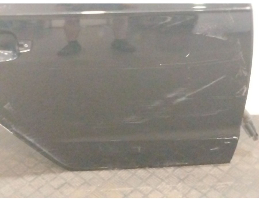 Recambio de puerta trasera derecha para audi a3 sportback (8va, 8vf) 2.0 tdi referencia OEM IAM 8V4833052E  