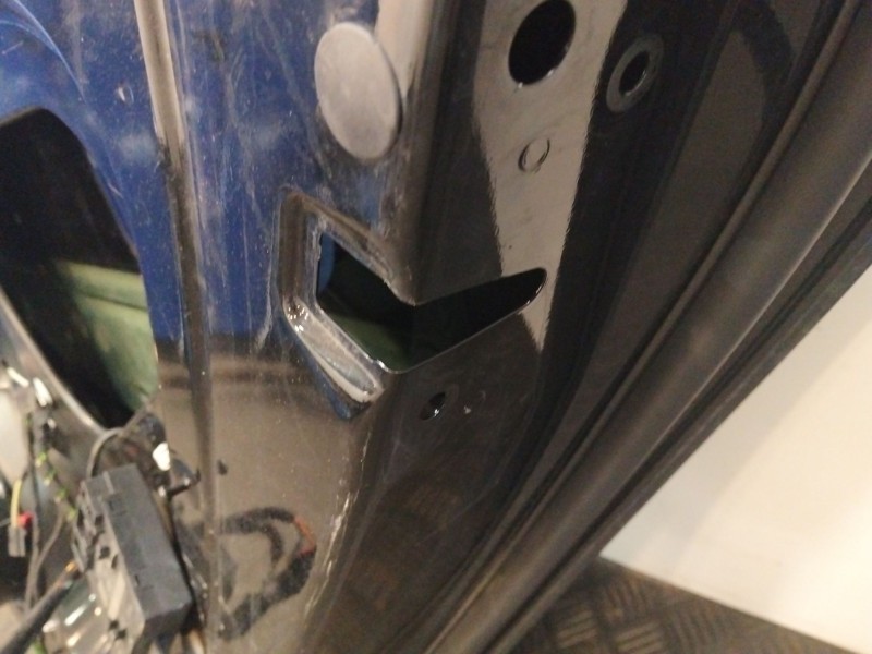 Recambio de puerta trasera derecha para audi a3 sportback (8va, 8vf) 2.0 tdi referencia OEM IAM 8V4833052E  
