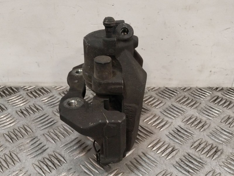 Recambio de pinza freno delantera derecha para volvo c30 2.0 diesel cat referencia OEM IAM 36000485  