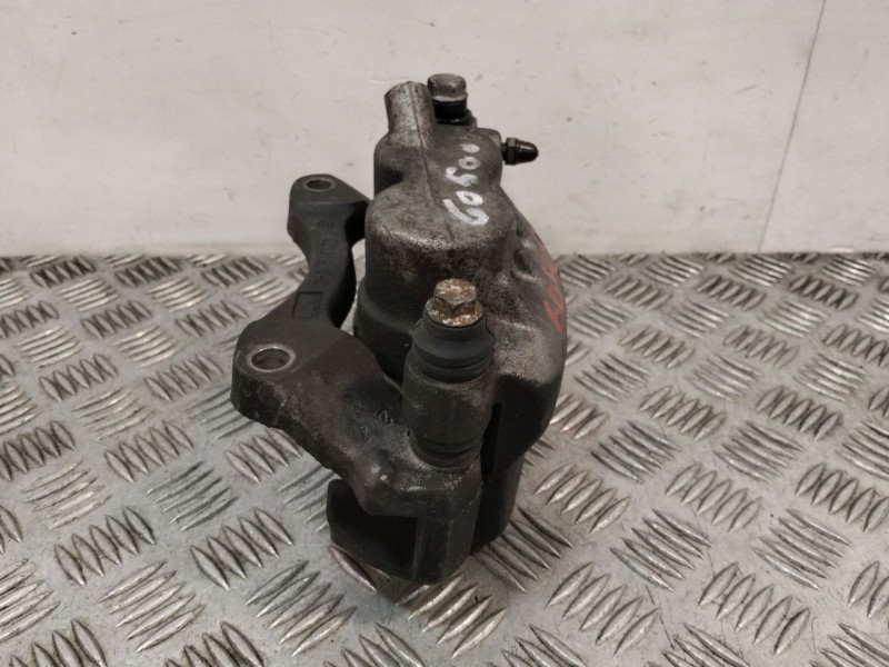 Recambio de pinza freno delantera derecha para renault master ii furgoneta (fd) 2.5 dci referencia OEM IAM 2013190  