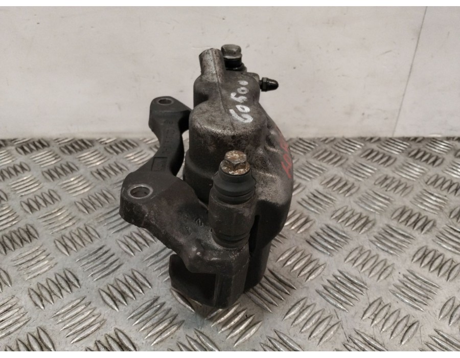 Recambio de pinza freno delantera derecha para renault master ii furgoneta (fd) 2.5 dci referencia OEM IAM 2013190  