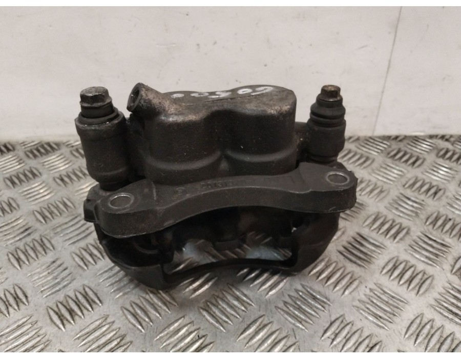 Recambio de pinza freno delantera derecha para renault master ii furgoneta (fd) 2.5 dci referencia OEM IAM 2013190  