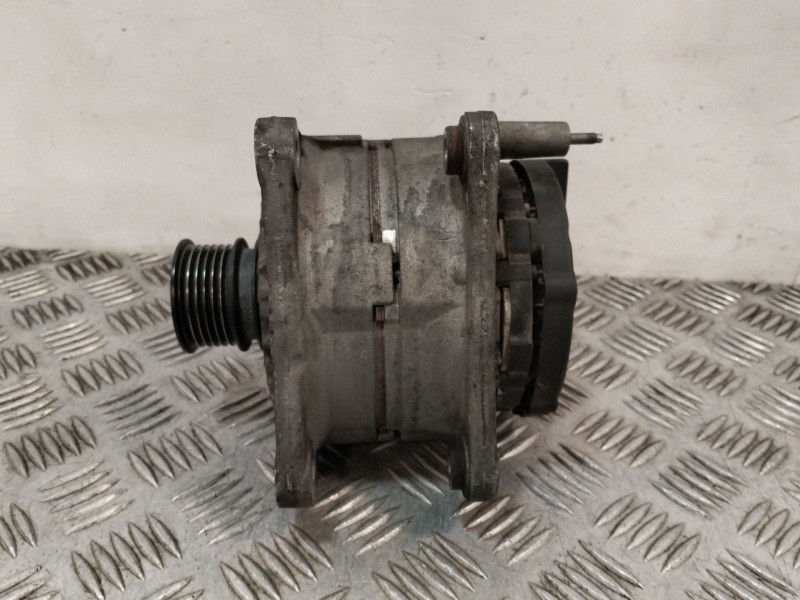 Recambio de alternador para volkswagen polo iv (9n_, 9a_) 1.4 16v referencia OEM IAM 037903025M 0124325013 