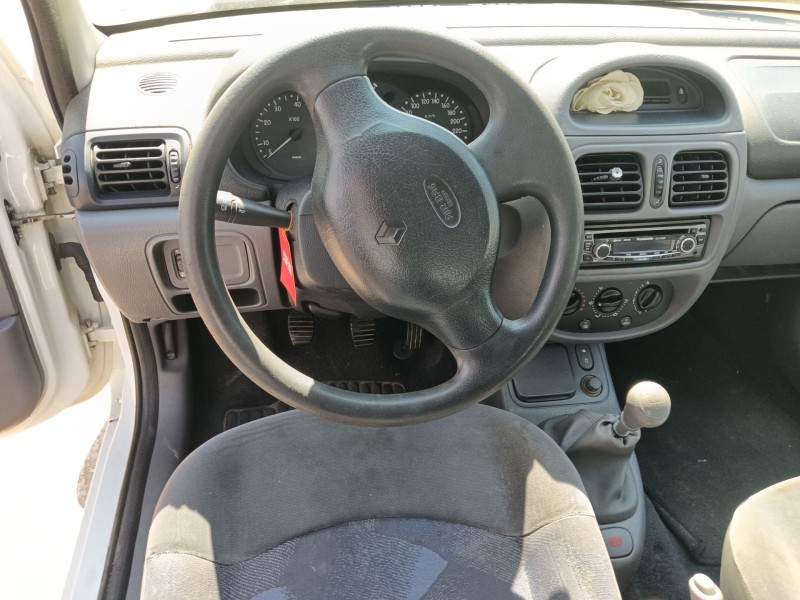 renault clio ii (bb_, cb_) del año 2000