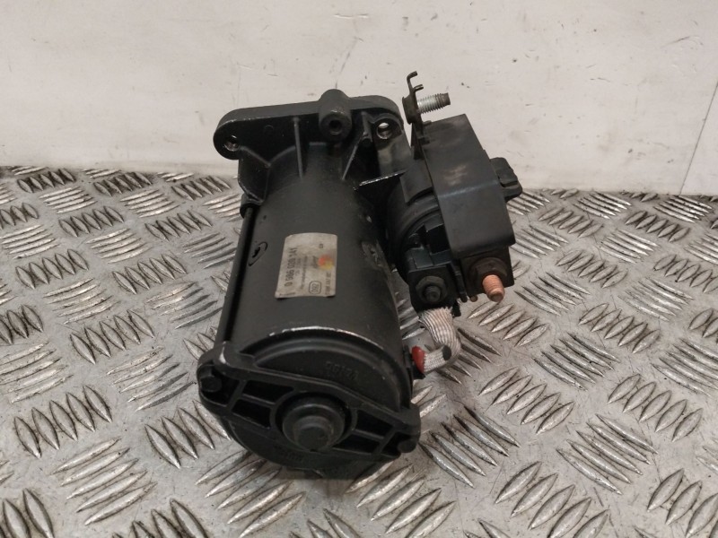 Recambio de motor arranque para renault master ii furgoneta (fd) 2.5 dci referencia OEM IAM 8200472592 0986020141 